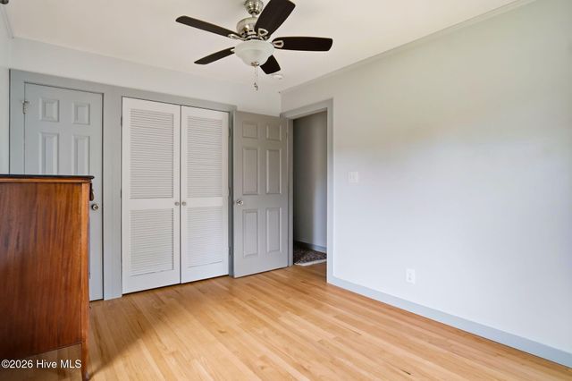 1302 Crest Drive, Aberdeen, NC 28315