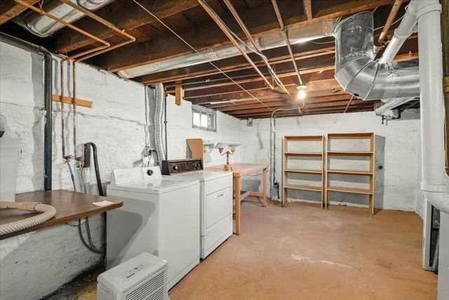 3213 42nd Avenue S, Minneapolis, MN 55406