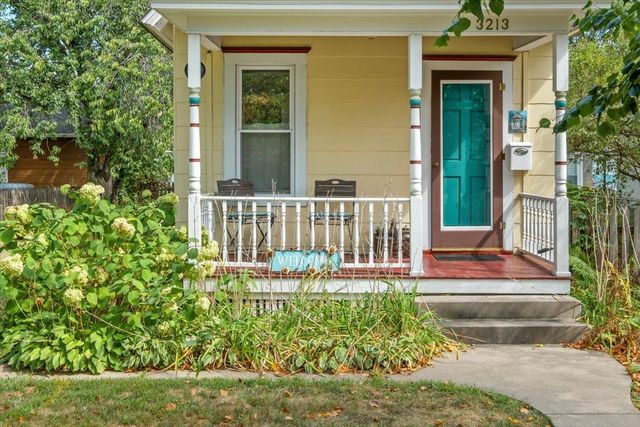 3213 42nd Avenue S, Minneapolis, MN 55406
