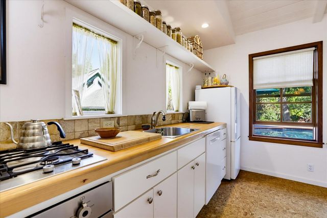 437 Zion St, Nevada City, CA 95959