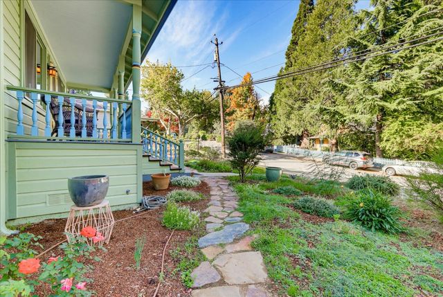 437 Zion St, Nevada City, CA 95959