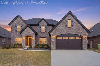 49677 Monarch Drive, Macomb Township, MI 48044