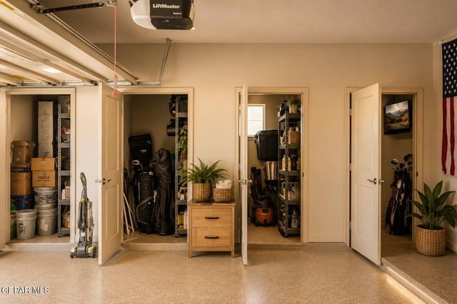 1460 PIONEER RIDGE Drive, El Paso, TX 79912