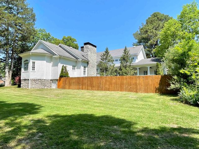 157 N Spring Street, Melbourne, AR 72556