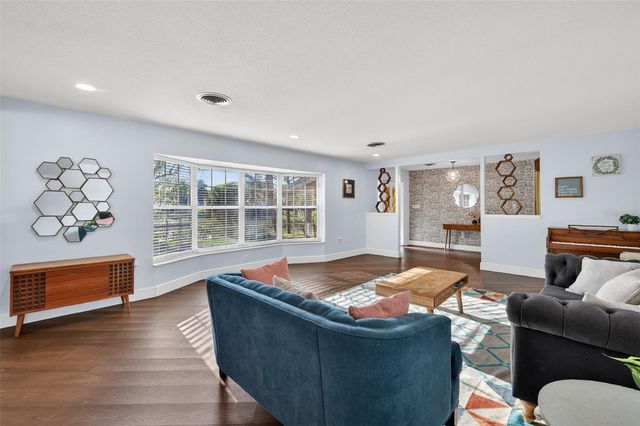 1039 LAKE GRACIE DRIVE, Eustis, FL 32726