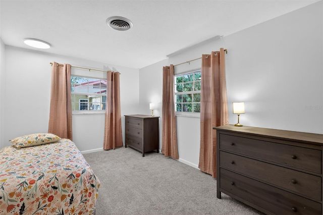 1039 LAKE GRACIE DRIVE, Eustis, FL 32726