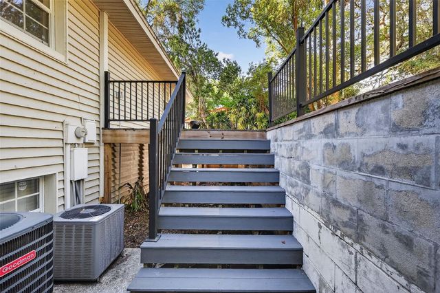 1039 LAKE GRACIE DRIVE, Eustis, FL 32726