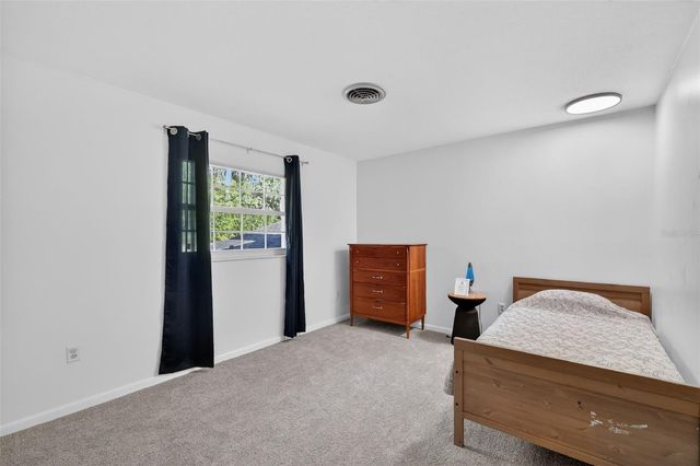 1039 LAKE GRACIE DRIVE, Eustis, FL 32726