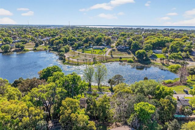 1039 LAKE GRACIE DRIVE, Eustis, FL 32726