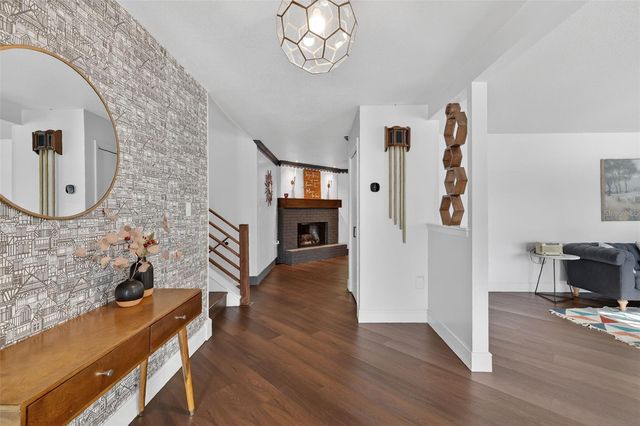 1039 LAKE GRACIE DRIVE, Eustis, FL 32726