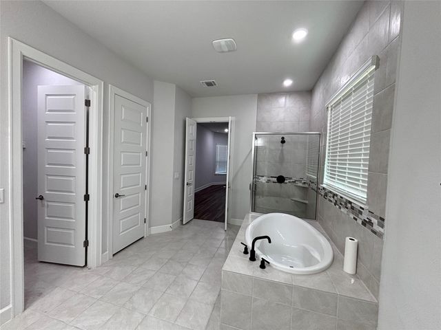 713 Coppell CT, Leander, TX 78641