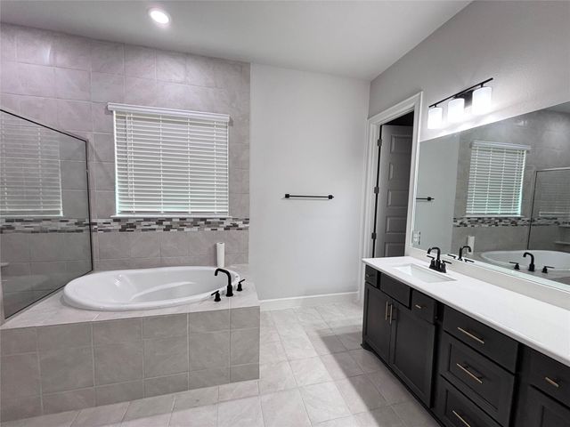 713 Coppell CT, Leander, TX 78641