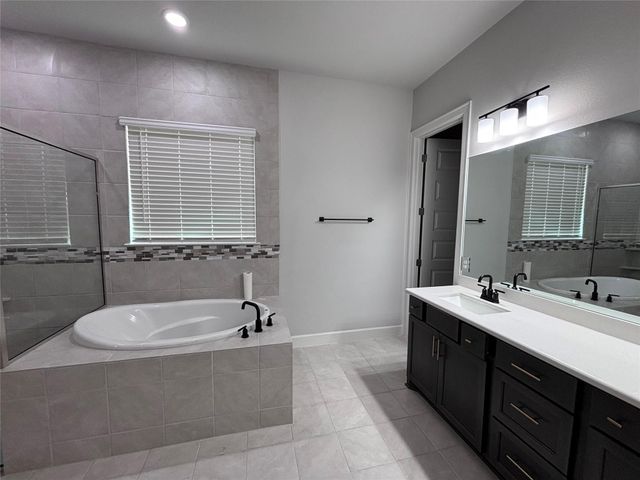 713 Coppell CT, Leander, TX 78641