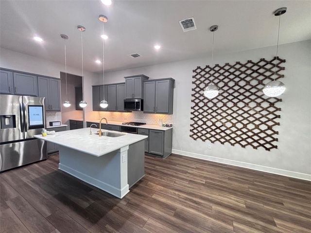 713 Coppell CT, Leander, TX 78641