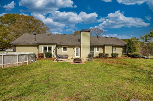 20 Buck Creek Drive, Covington, GA 30016