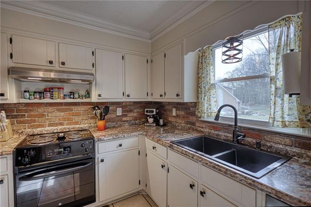 20 Buck Creek Drive, Covington, GA 30016