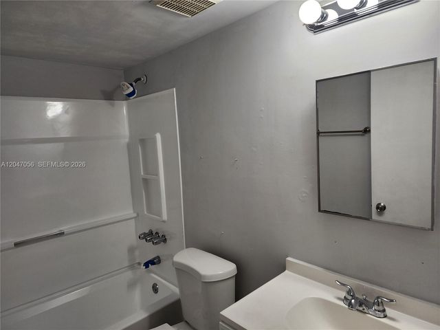 14901 SW 82nd Terrace 1103, Miami, FL 33193