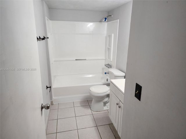 14901 SW 82nd Terrace 1103, Miami, FL 33193