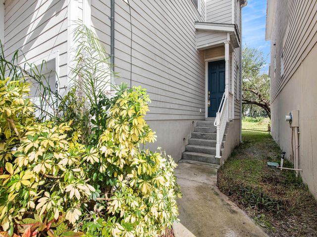 6810 KISSIMMEE STREET S, Tampa, FL 33616