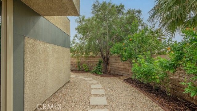1457 Sunflower Circle, Palm Springs, CA 92262