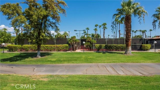 1457 Sunflower Circle, Palm Springs, CA 92262