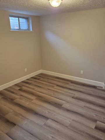 48 W 37TH Ave, Spokane, WA 99203