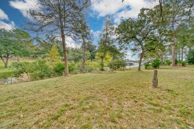 10232 Riley Green Road, Franklin, TX 77856