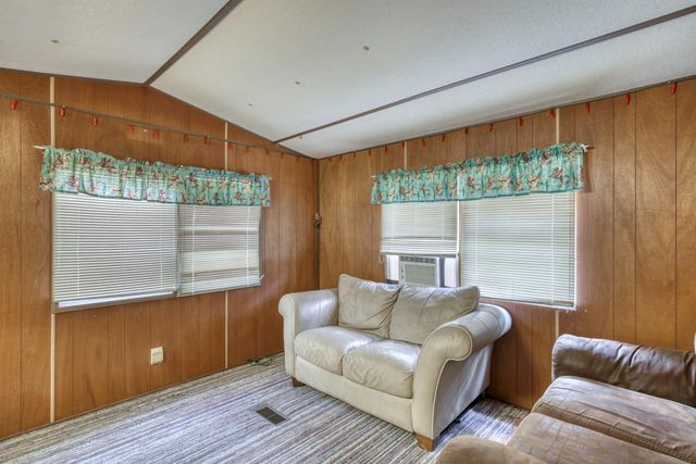 10232 Riley Green Road, Franklin, TX 77856