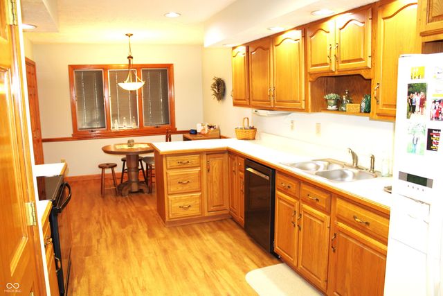 5456 Carnoustie Circle, Avon, IN 46123