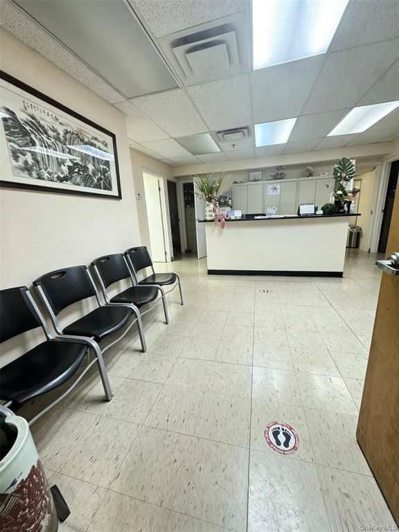 13347 Sanford Avenue 1G, Flushing, NY 11355 — photo 3