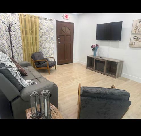 508 De Leon Dr, Miami Springs, FL 33166