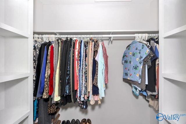 300 Autumn Lane, Madison, AL 35758