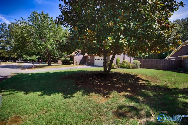 300 Autumn Lane, Madison, AL 35758