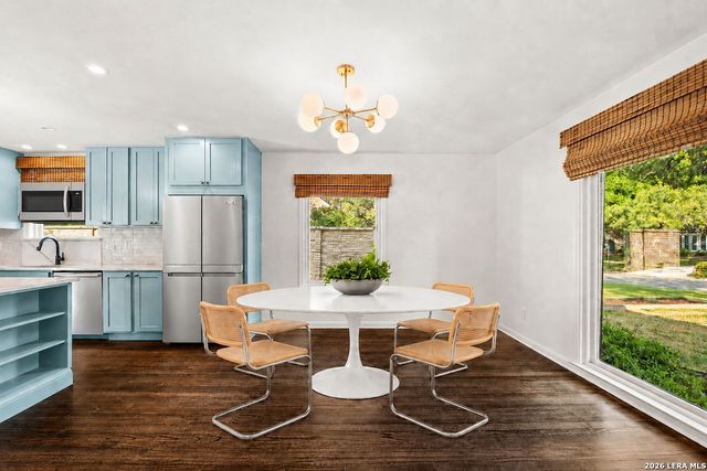 710 Wiltshire, Terrell Hills, TX 78209