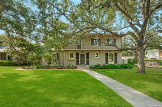 710 Wiltshire, Terrell Hills, TX 78209