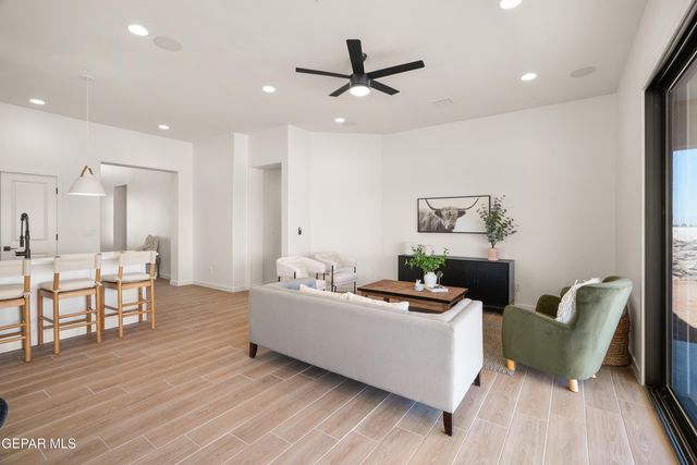 15036 Allegiance Avenue, El Paso, TX 79938