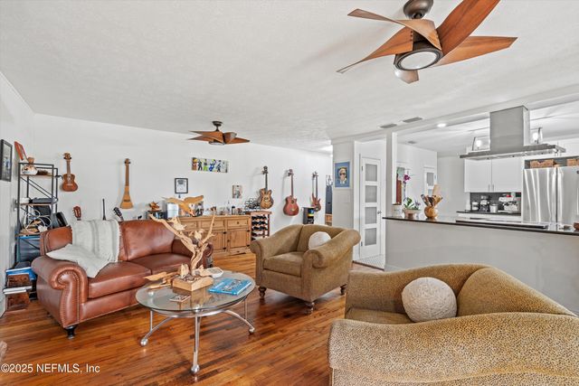 6241 RIVIERA MANOR Drive, Jacksonville, FL 32216