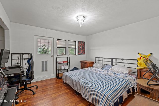 6241 RIVIERA MANOR Drive, Jacksonville, FL 32216