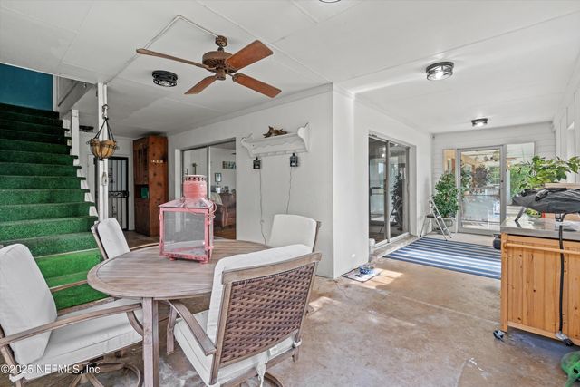 6241 RIVIERA MANOR Drive, Jacksonville, FL 32216