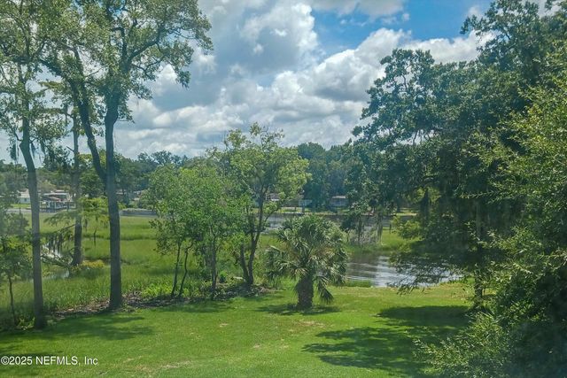 6241 RIVIERA MANOR Drive, Jacksonville, FL 32216