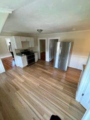 14 Nelson St 3, Webster, MA 01570