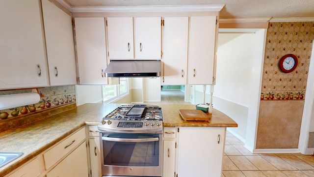 1515 Plaza Drive, Dothan, AL 36303