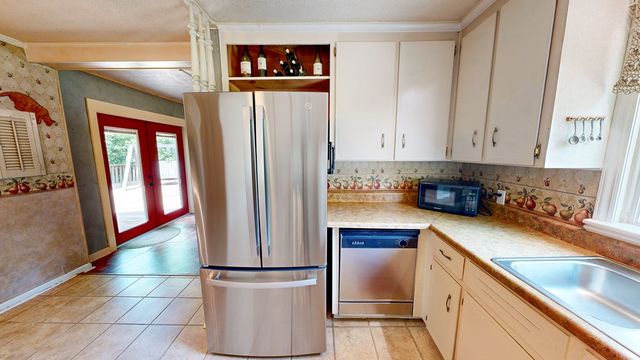 1515 Plaza Drive, Dothan, AL 36303