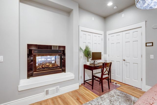 2526 Capitol Ave, Sacramento, CA 95816