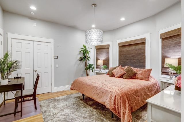 2526 Capitol Ave, Sacramento, CA 95816