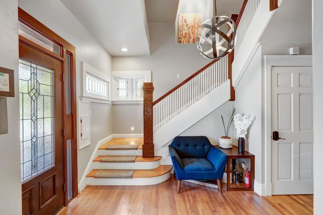 2526 Capitol Ave, Sacramento, CA 95816