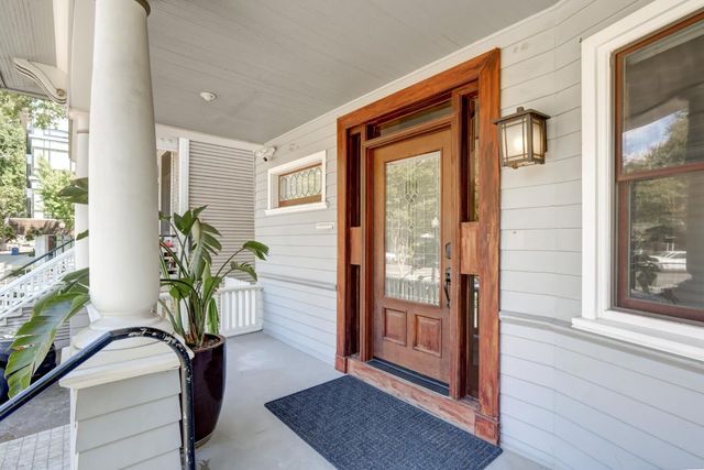 2526 Capitol Ave, Sacramento, CA 95816