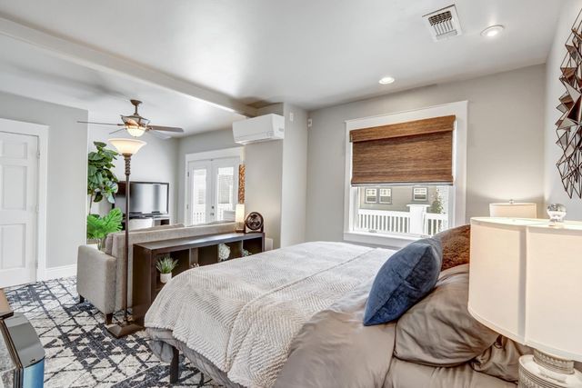 2526 Capitol Ave, Sacramento, CA 95816
