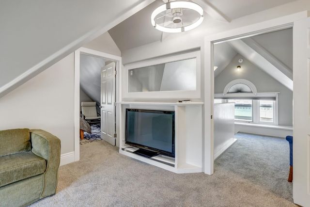 2526 Capitol Ave, Sacramento, CA 95816