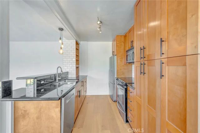 3707 E Livingston 306, Long Beach, CA 90803
